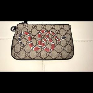 🥰Gorgeous Gucci wallet❤️